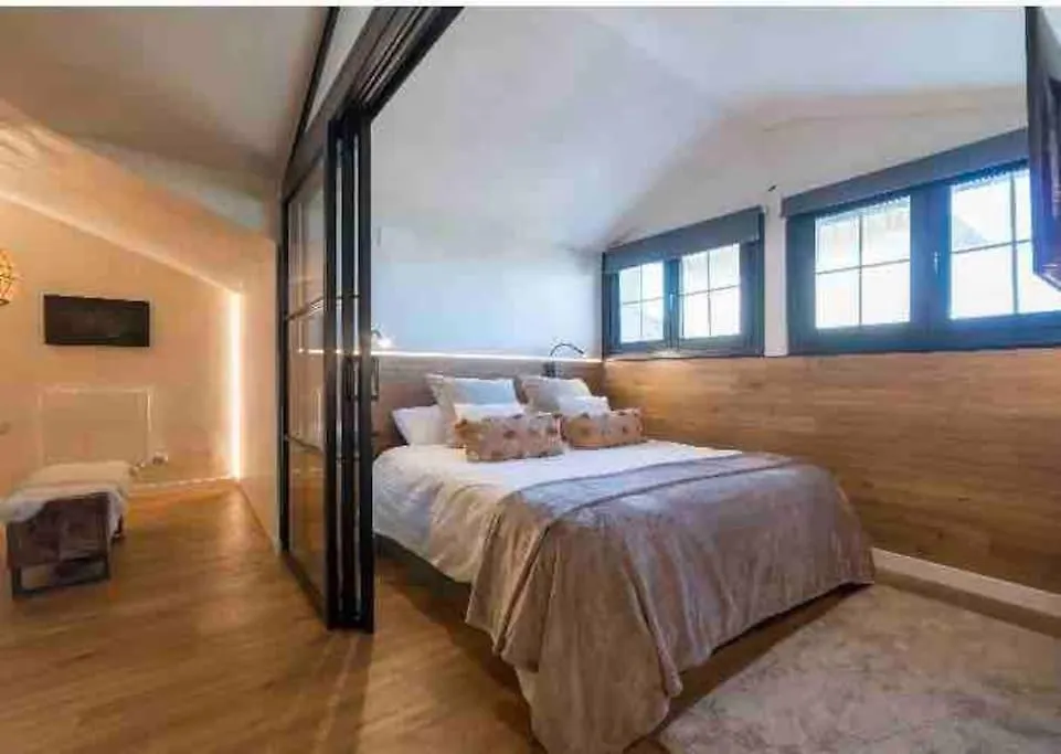 Sierra Nevada Luxury Apartment